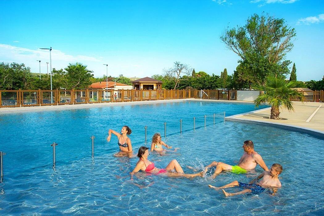 Entre Mer Et Roseaux - Piscine - Proche Centre Et Mer - Petfriendly Port-la-Nouvelle Exterior photo